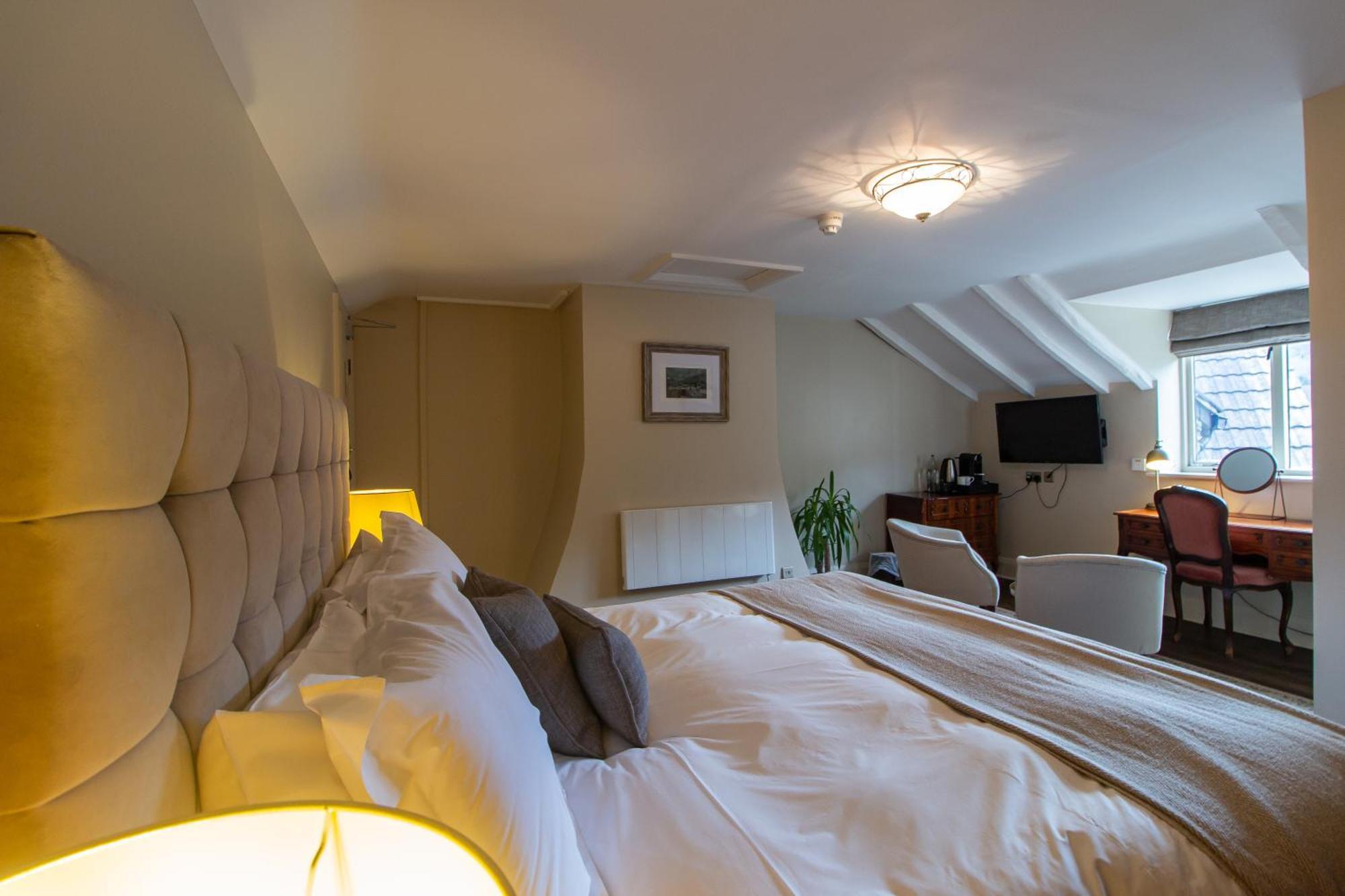Parva Farmhouse Riverside Guesthouse Tintern Værelse billede